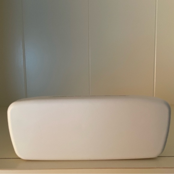 Calvin Klein Hinged Hard Leather Eyeglass Case - Picture 2 of 6